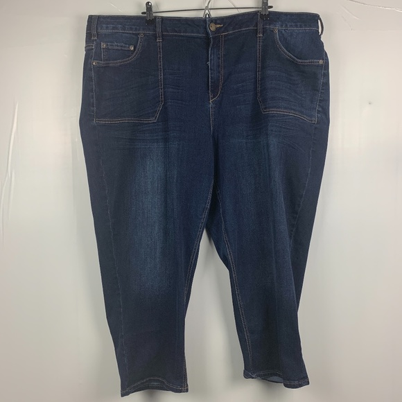 Lane Bryant Pants - Lane Bryant Capri Jean Size 28
